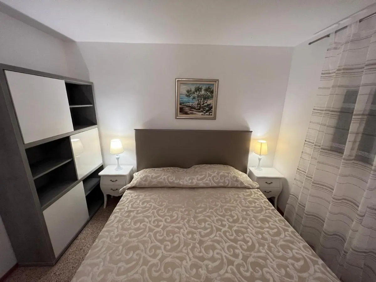 Old Meets New Apartment Trogir Kroatien