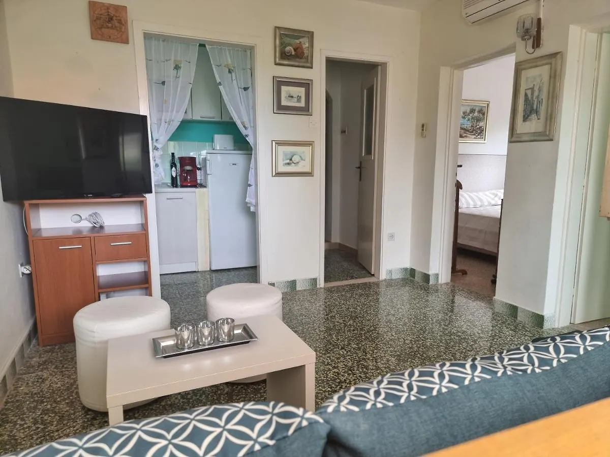 Old Meets New Apartment Trogir